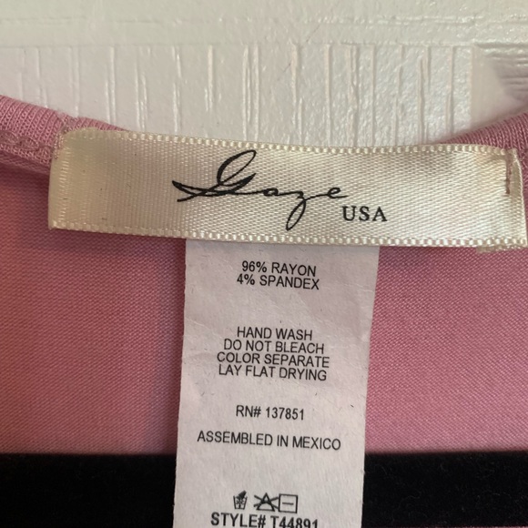 Pink V-Neck Crop Top with Tie Detail - Picture 4 of 4